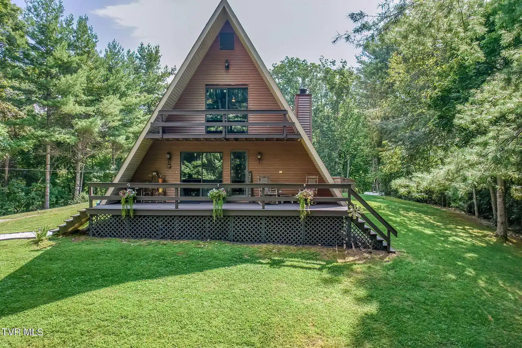 1023 Fox Hollow Road Mountain City TN home for sale on 28.47 acres